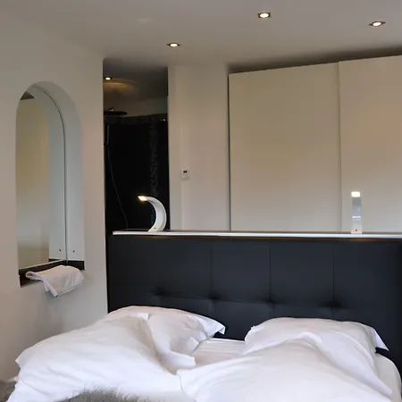 Hippocampe Bed & Breakfast 4*