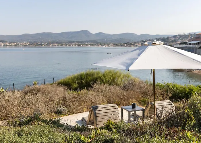 Hippocampe Bed & Breakfast 4*